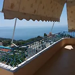 Let Hotel Lukove