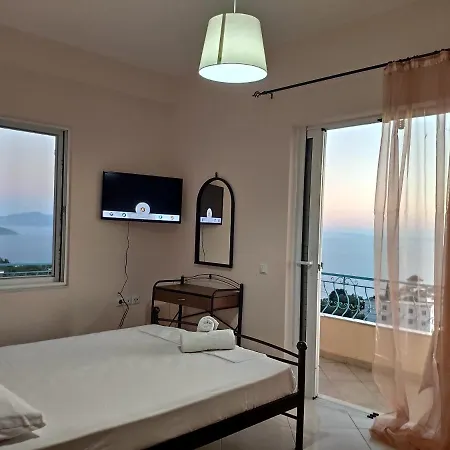 Let Hotel Lukove